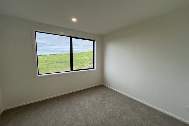 Photo of property in 9/23 Makomako Drive, Orewa, 0931