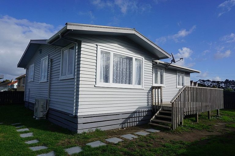 Photo of property in 2 Armstrong Street, Huntly, 3700