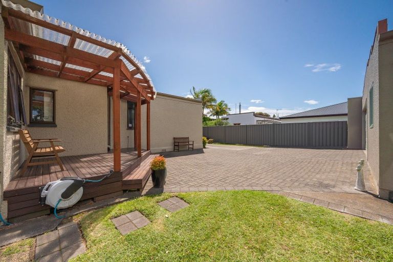 Photo of property in 18 Logan Avenue, Marewa, Napier, 4110