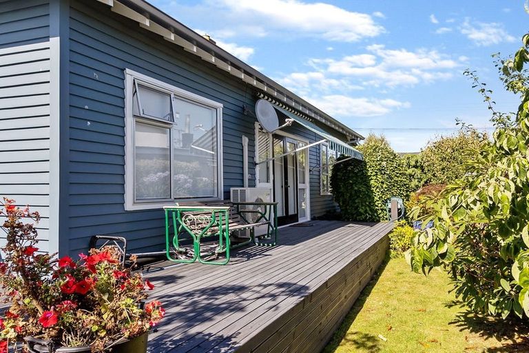 Photo of property in 12 Parsonage Road, Waimate, 7924