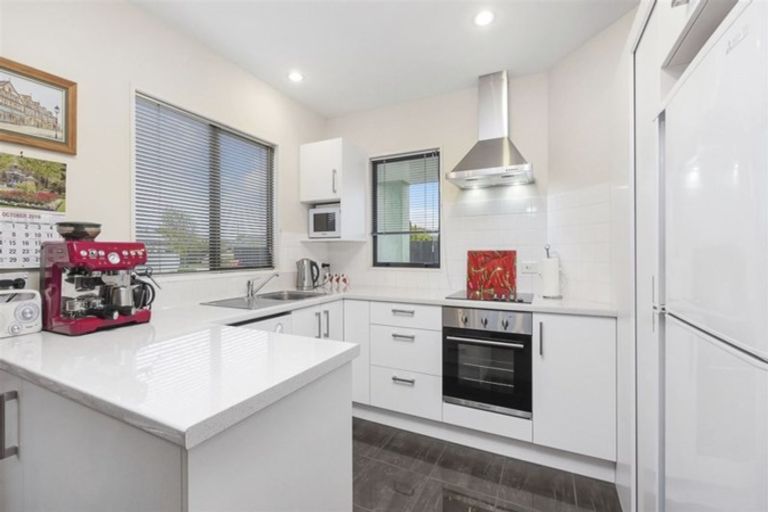 Photo of property in 1/66 Broadhaven Avenue, Parklands, Christchurch, 8083