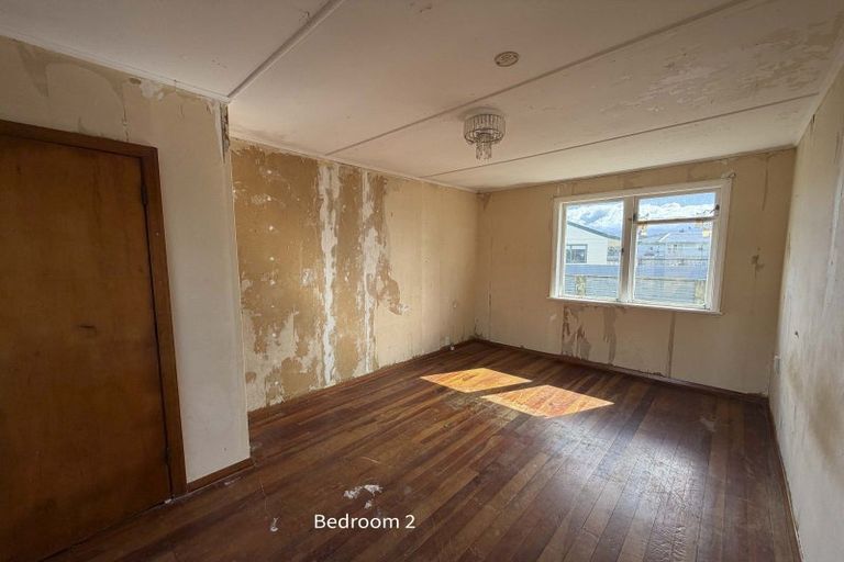 Photo of property in 16 Robertshawe Crescent, Dannevirke, 4930
