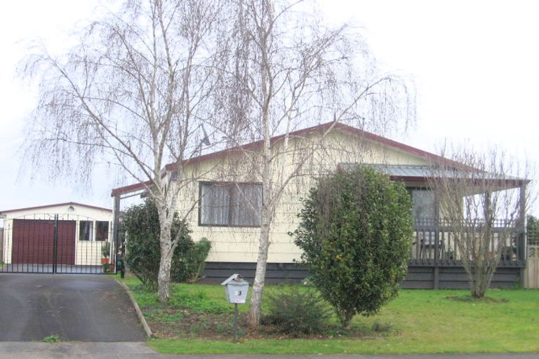 Photo of property in 27 Balmerino Crescent, Pukete, Hamilton, 3200