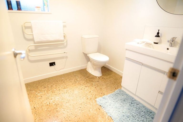 Photo of property in 8 Invincible Drive, Glenorchy, 9372