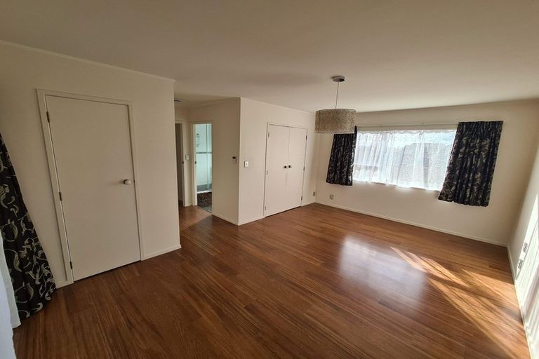 Photo of property in 29 Petrel Place, Massey, Auckland, 0614