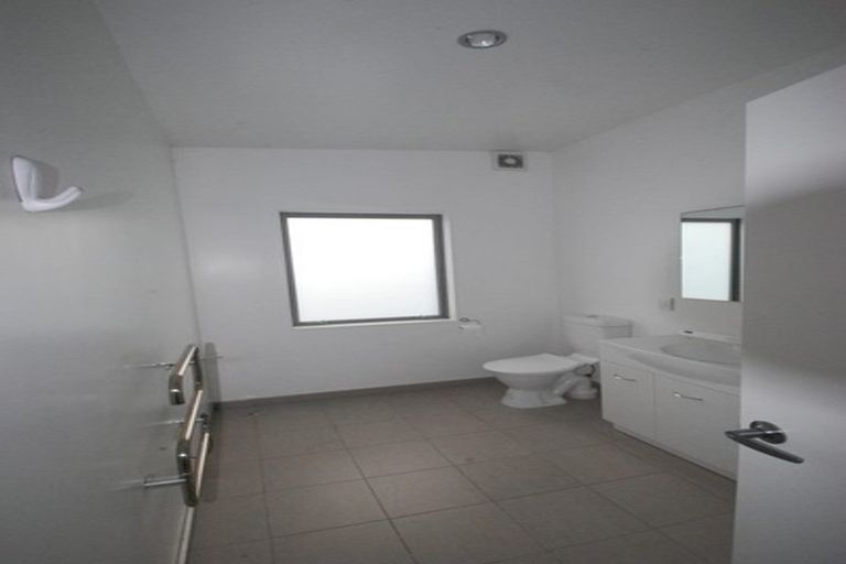 Photo of property in 1/2 Chelmsford Street, Ngaio, Wellington, 6035