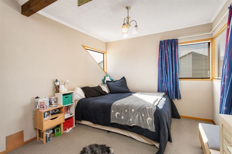 Photo of property in 8 Grants Road, Papanui, Christchurch, 8053