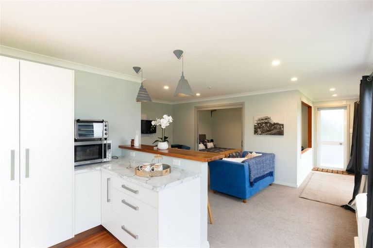 Photo of property in 6 Muhunoa West Road, Ohau, Levin, 5570