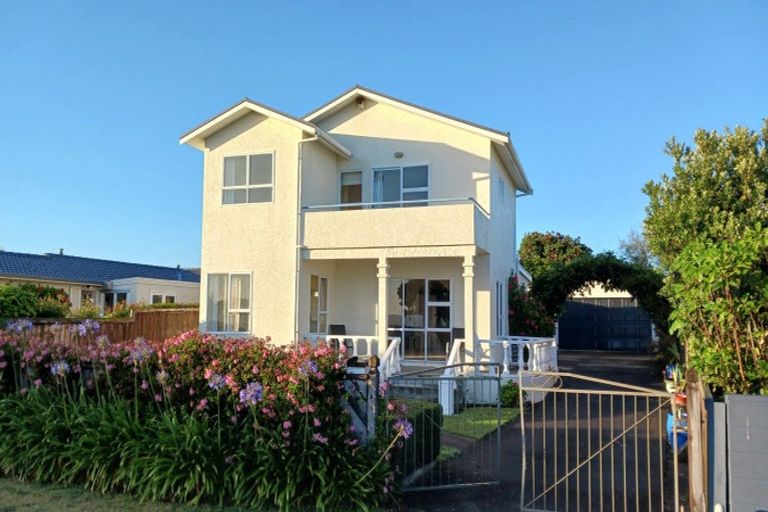 Photo of property in 92 Beach Road, Haumoana, 4102