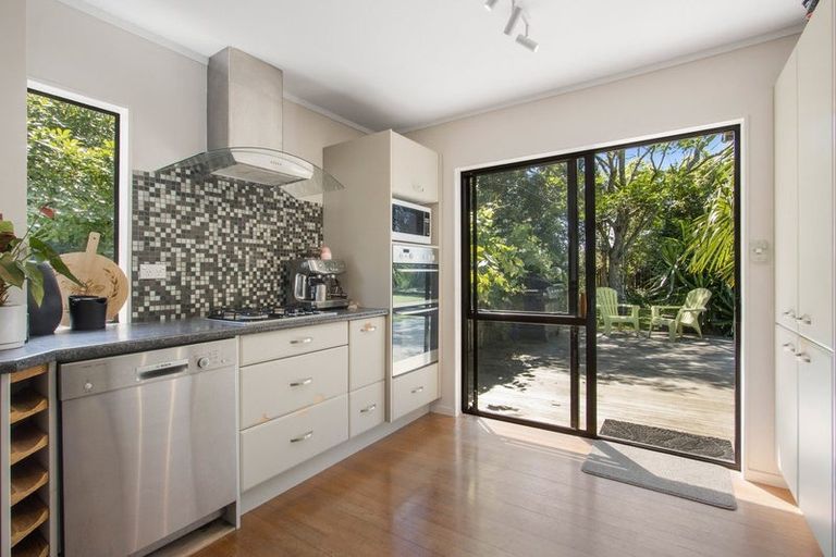 Photo of property in 30 Levley Lane, Katikati, 3129