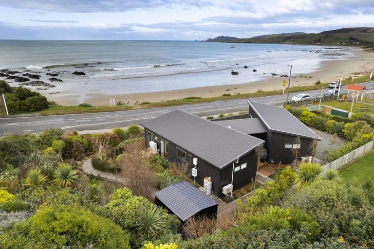 Photo of property in 46 Esplanade, Kaka Point, 9271