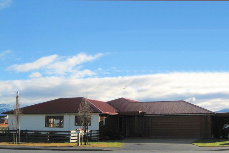 Photo of property in 15 Allenby Place, Wanaka, 9305