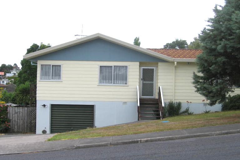 Photo of property in 53 Athena Drive, Totara Vale, Auckland, 0629