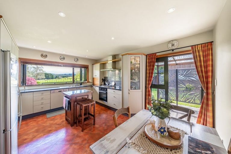 Photo of property in 39 Colletts Road, Mangaroa, Upper Hutt, 5371
