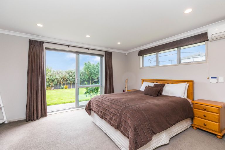Photo of property in 7 Asola Place, Karaka, Papakura, 2113