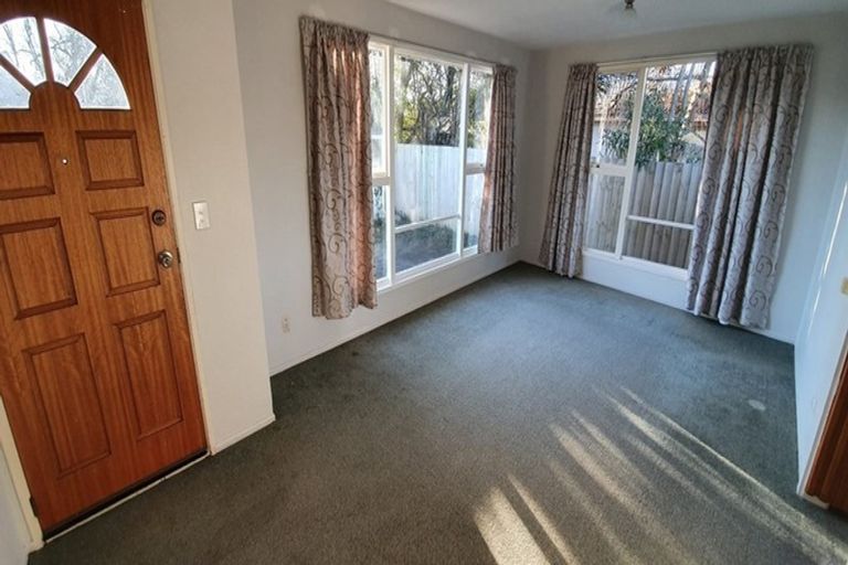 Photo of property in 9b Jade Place, Parklands, Christchurch, 8083