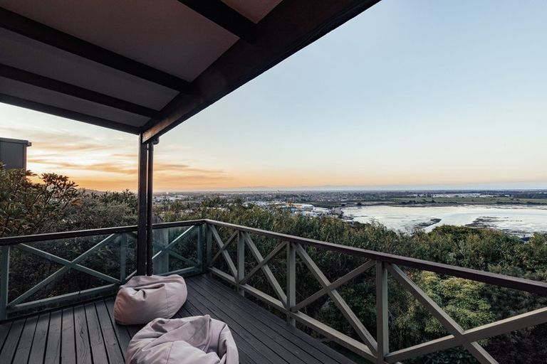 Photo of property in 68 Cannon Hill Crescent, Mount Pleasant, Christchurch, 8081