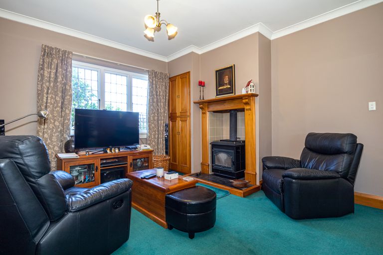 Photo of property in 3 Gibson Street, Seaview, Timaru, 7910