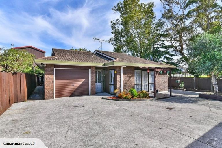 Photo of property in 2/8 Pukeko Place, Papatoetoe, Auckland, 2025