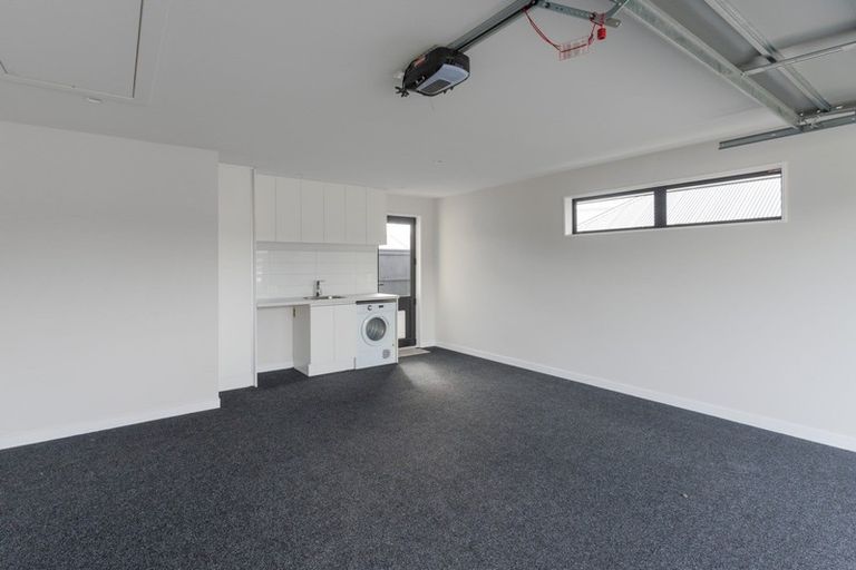 Photo of property in 11 Evelyn Crescent, Marshland, Christchurch, 8083