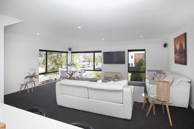 Photo of property in 1/89 Brockworth Place, Riccarton, Christchurch, 8011