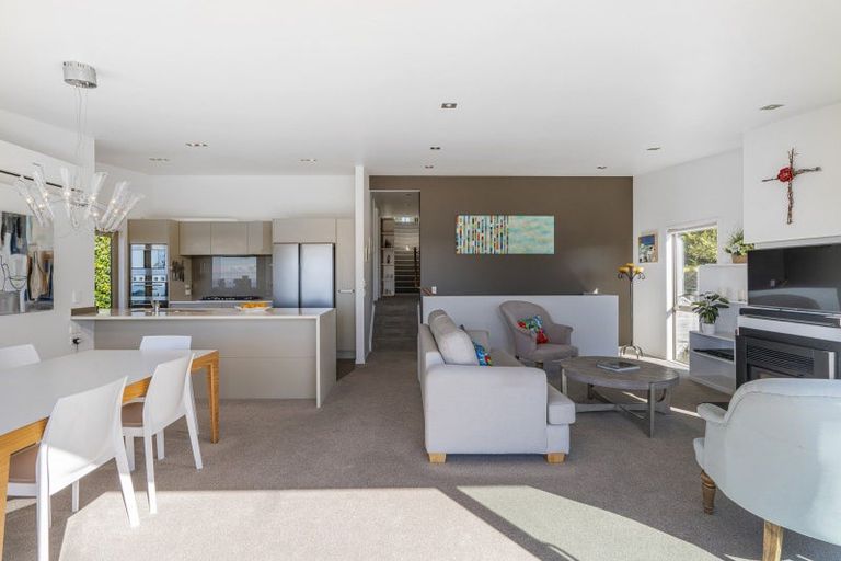 Photo of property in 10 Patricia Place, Hahei, Whitianga, 3591