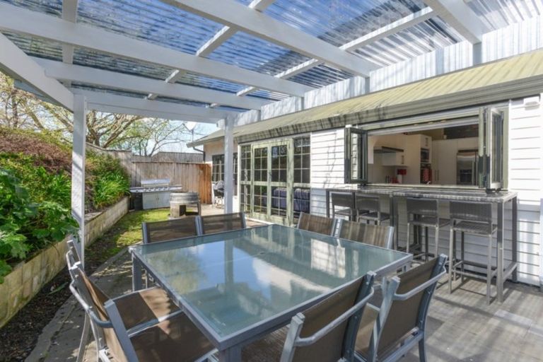 Photo of property in 14 Kingsgate Lane, Havelock North, 4130
