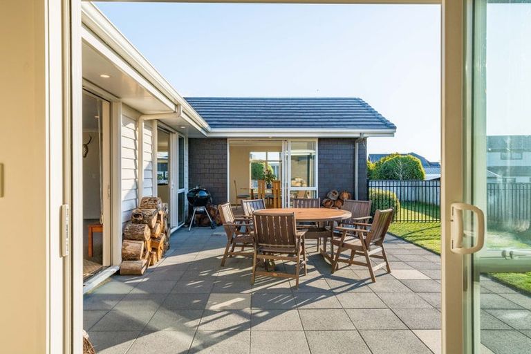 Photo of property in 11 Waianiwa Dell, Wharewaka, Taupo, 3330