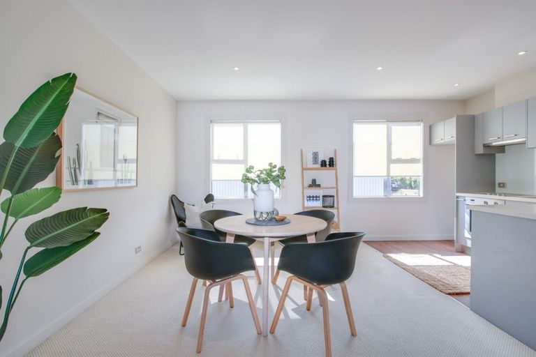 Photo of property in The Terraces, 29/9 Humber Street, Pandora, Napier, 4110