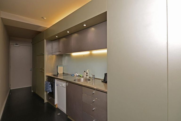 Photo of property in Gerondis Bldg Apartments, 107/60 Willis Street, Wellington Central, Wellington, 6011