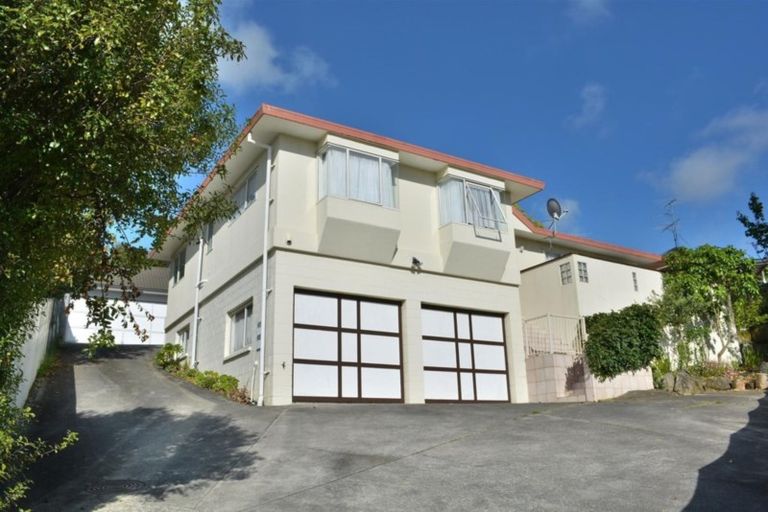 Photo of property in 1/11 Spears Place, Botany Downs, Auckland, 2010