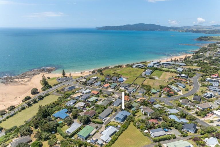 Photo of property in 43 Stratford Drive, Cable Bay, 0420