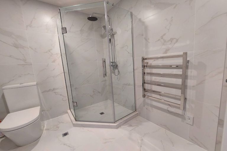 Photo of property in 7 Lilac Lane, Oteha, Auckland, 0632