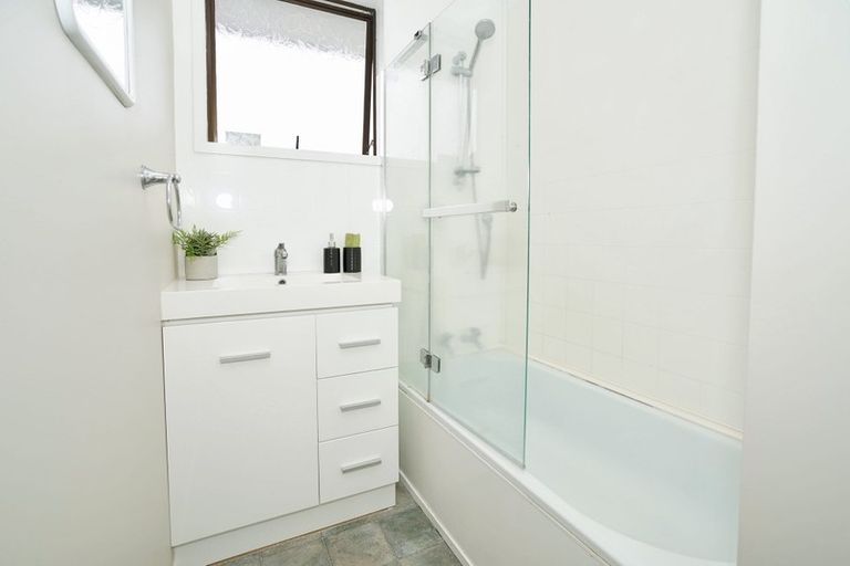 Photo of property in 3 Karen Crescent, Dinsdale, Hamilton, 3204