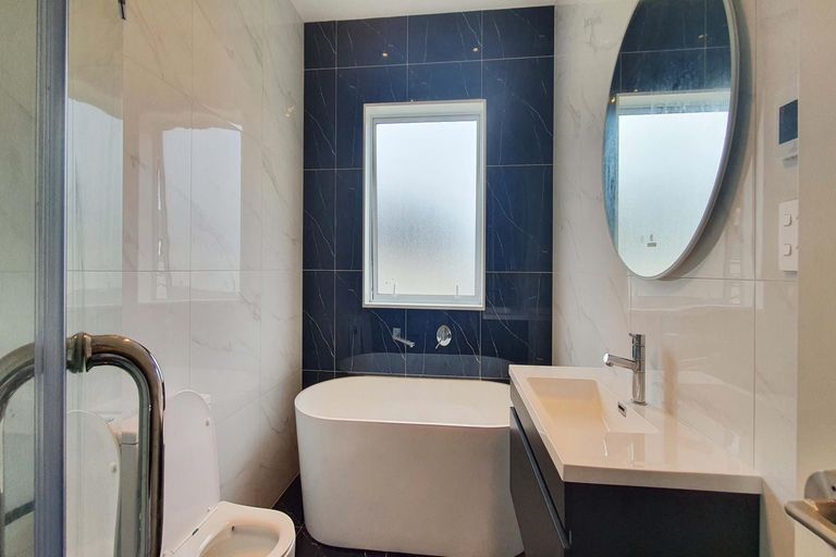 Photo of property in 16 Perkins Street, Papakura, 2110