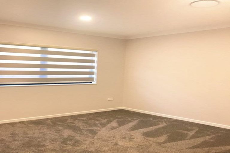 Photo of property in 8 Drover Close, Flat Bush, Auckland, 2019