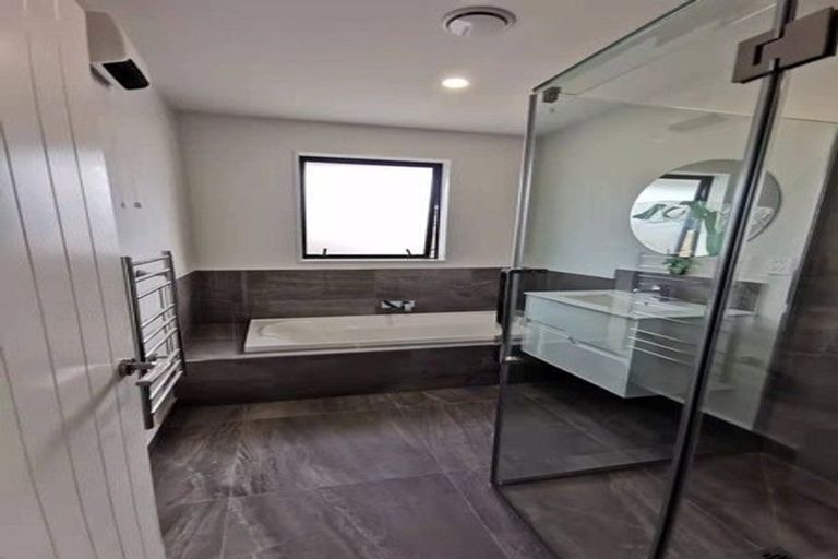 Photo of property in 17 Ensete Road, Wigram, Christchurch, 8025