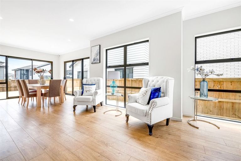 Photo of property in 51 Hikuawa Road, Flat Bush, Auckland, 2019