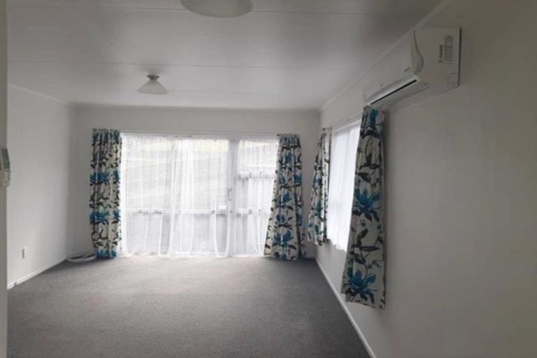 Photo of property in 11 Scott Street, Moturoa, New Plymouth, 4310