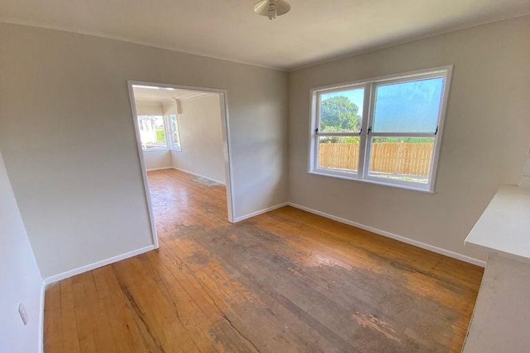 Photo of property in 43a Vine Street, Mangere East, Auckland, 2024