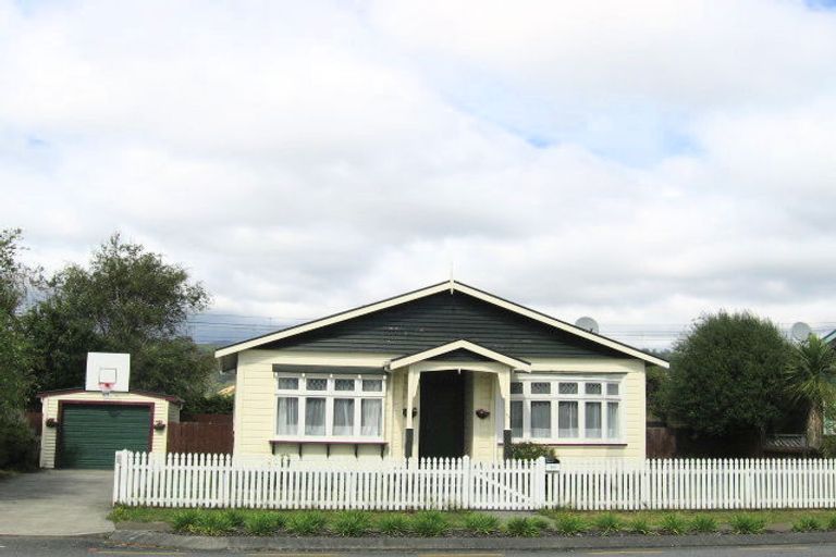 Photo of property in 93 Ararino Street, Trentham, Upper Hutt, 5018