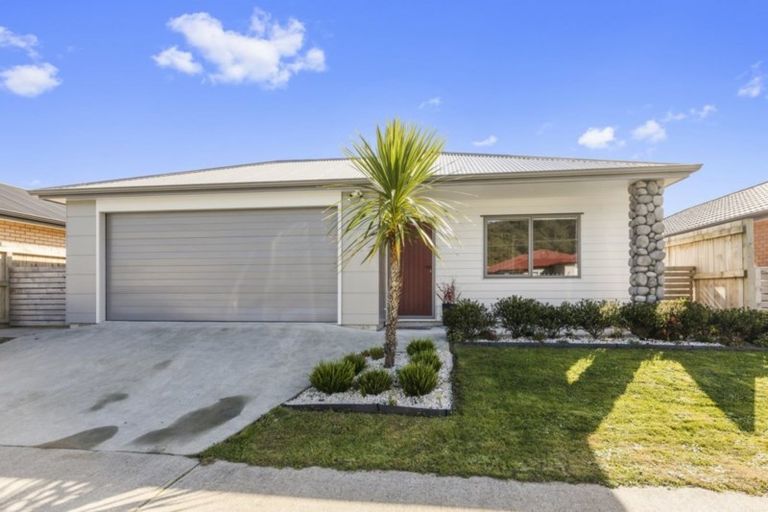 Photo of property in 88 Farmer Crescent, Taita, Lower Hutt, 5011