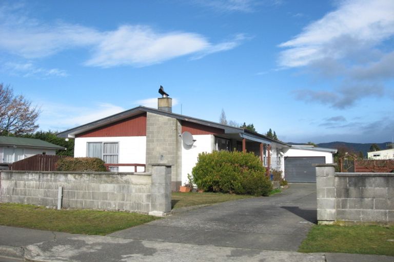 Photo of property in 19 Gunn Street, Te Anau, 9600