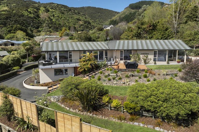 Photo of property in 6 Strathaven Place, Atawhai, Nelson, 7010