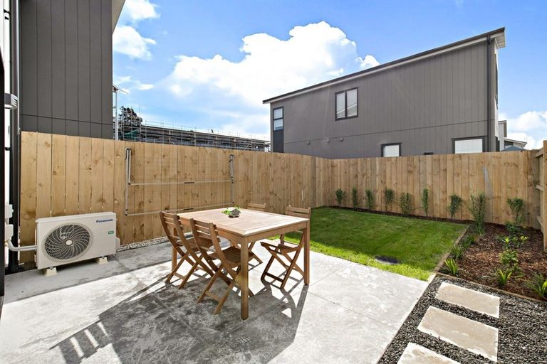 Photo of property in 11 Kitea Place, Mangere, Auckland, 2022