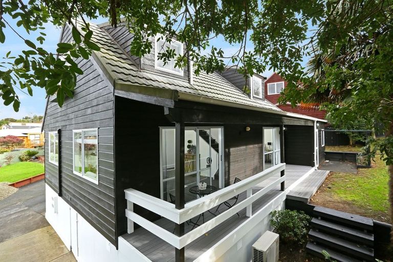 Photo of property in 1/37 Rhinevale Close, Henderson, Auckland, 0612