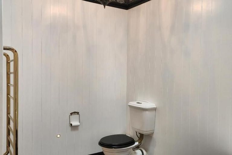 Photo of property in 24a Bracken Street, New Plymouth, 4310