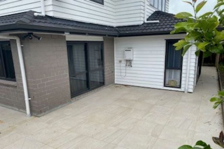 Photo of property in 8a Hamilton Road, Papatoetoe, Auckland, 2025