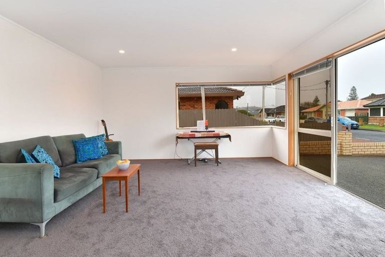 Photo of property in 10a Alice Avenue, Orewa, 0931