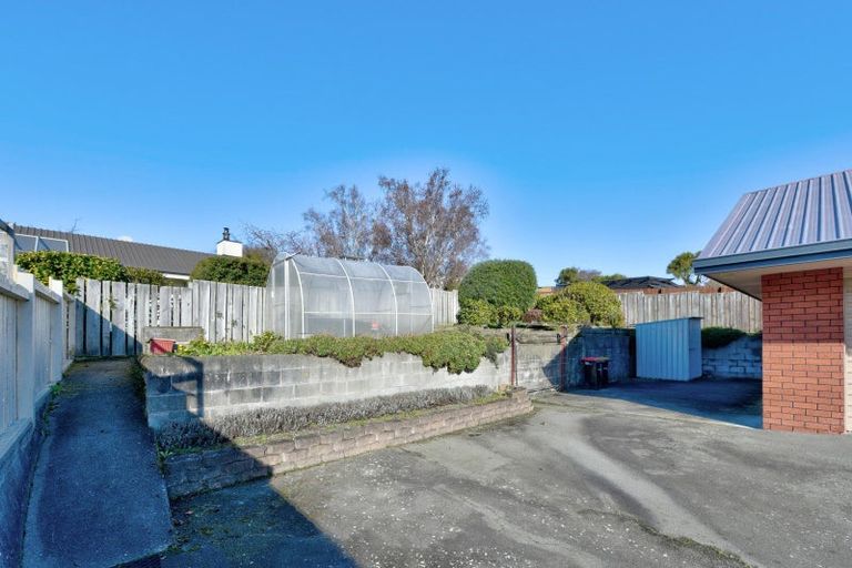 Photo of property in 24 Aotea Crescent, Gore, 9710